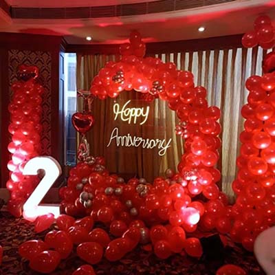Romantic Red Anniversary Ring Decor