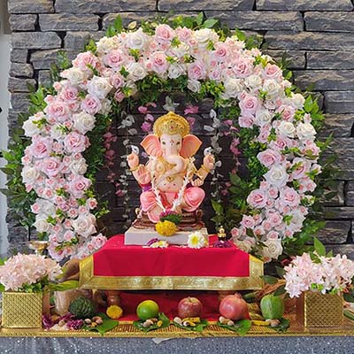 Simple Floral Ganpati Decoration