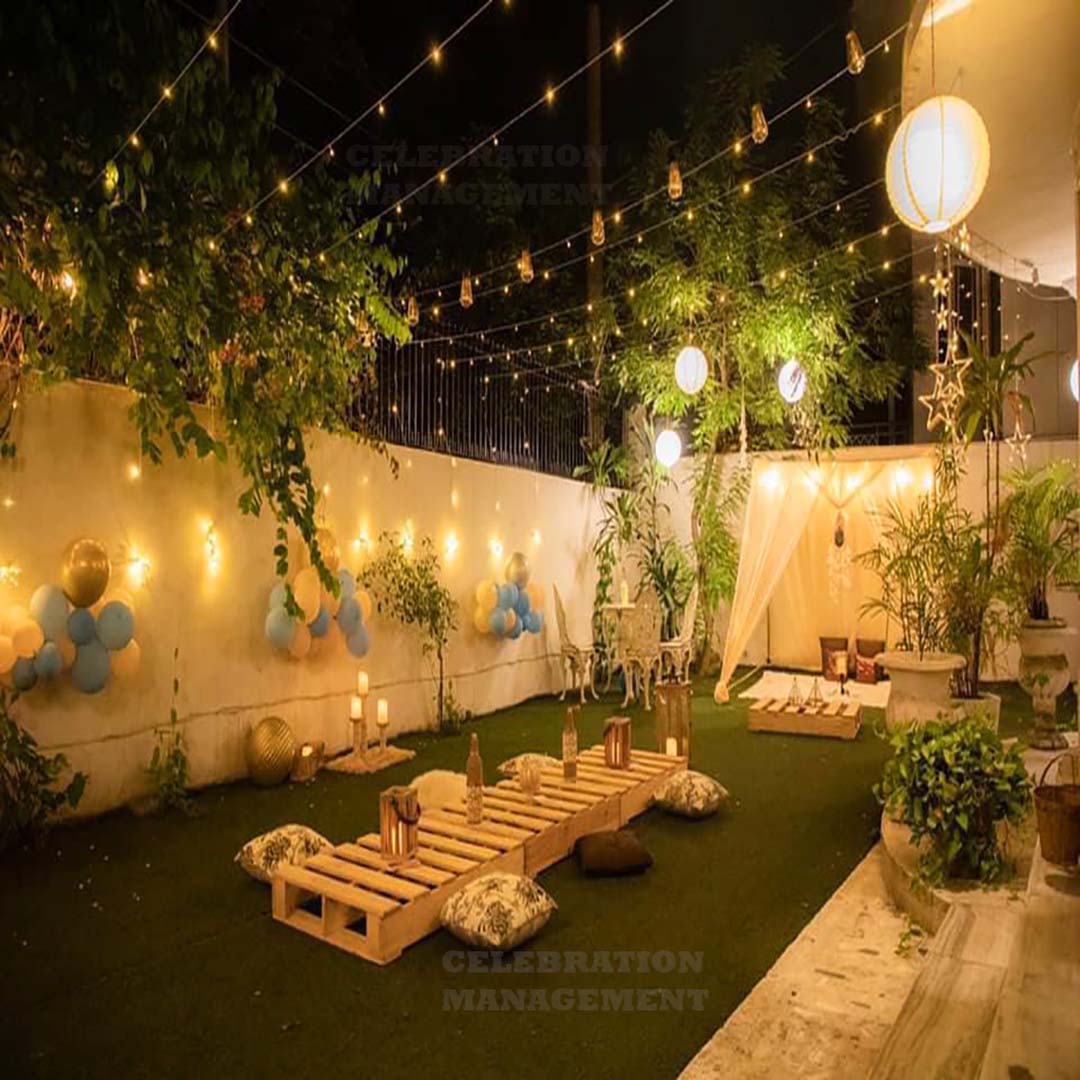 Delightful Decoration on Rooftop