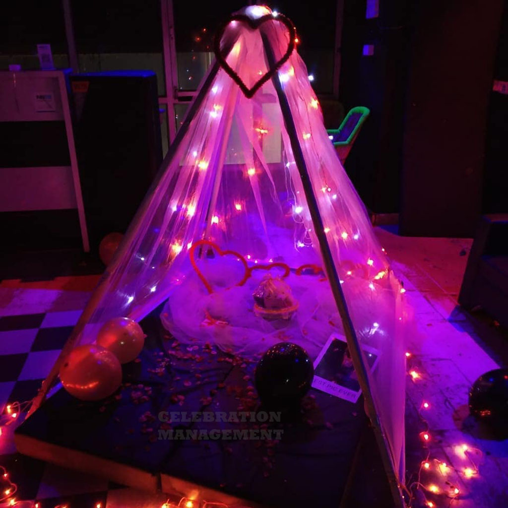 Romantic Cabana Shelter Setup