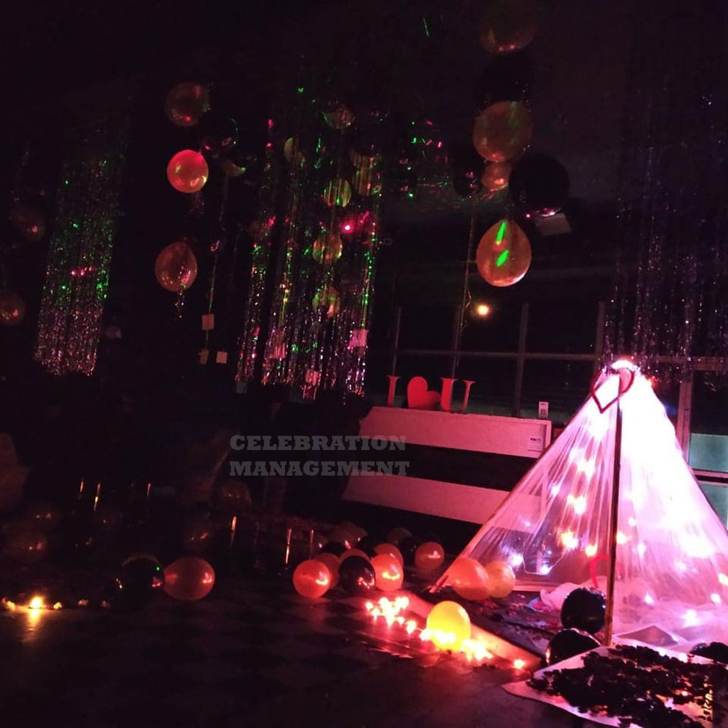 Romantic Cabana Shelter Setup